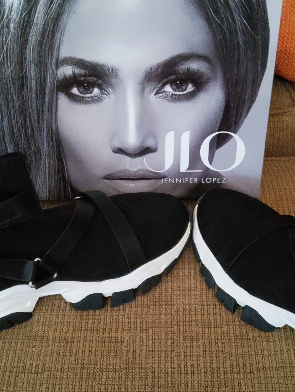 JLO Jennifer Lopez Women's Black High-Top Chunky Sneakers – Size 10 – NEW - Picture 4 of 5